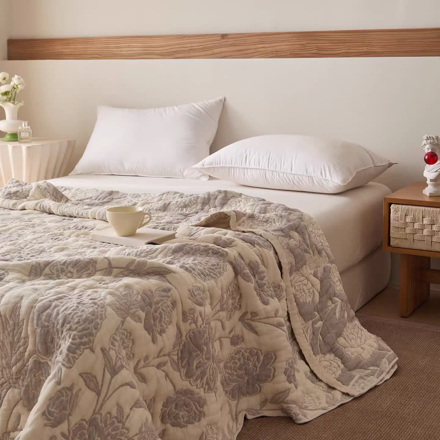 Ownkoti Reversible Peony Floral Cotton Gauze Quilt - image 4