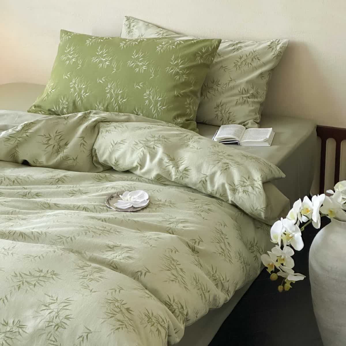 Ownkoti Oriental Bamboo Leaf Jacquard Cotton Bedding Set(4PCS) - Light Green - King - image 0
