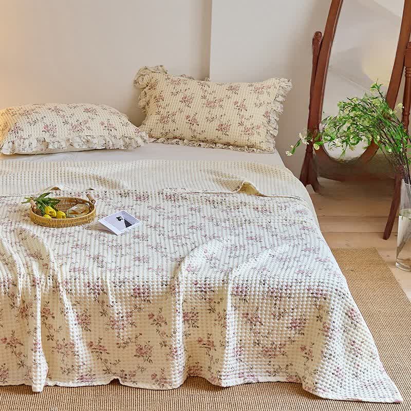 Ownkoti Floral Cotton Gauze Waffle Weave Quilt Blanket - Pink - Quilt with 2PCS Pillowcases - Queen - image 0