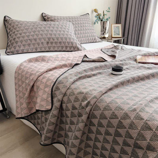 Ownkoti Geometric Triangle Cotton Gauze Quilt Blanket - 2PCS Pillowcases - 19" x 29" - image 0