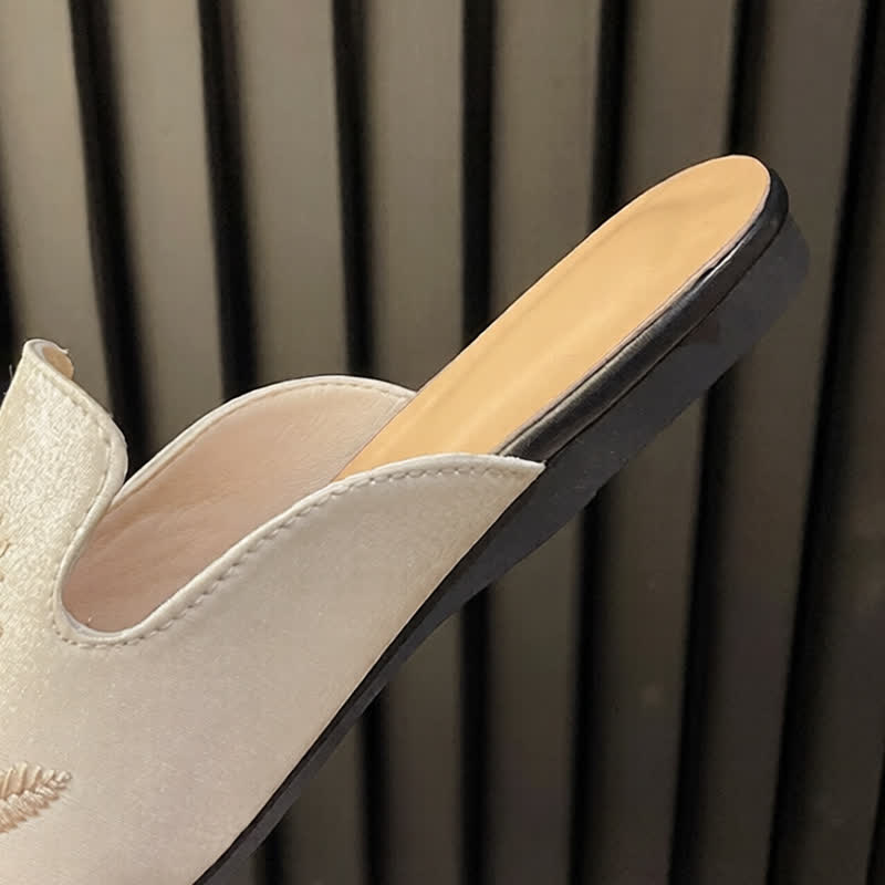 Ownkoti Elegant Floral Embroidery Pointed-Toe Mules - image 6