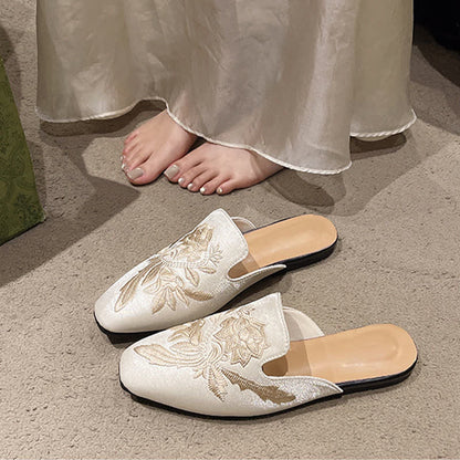 Ownkoti Elegant Floral Embroidery Pointed-Toe Mules - Beige - 2XL - image 5