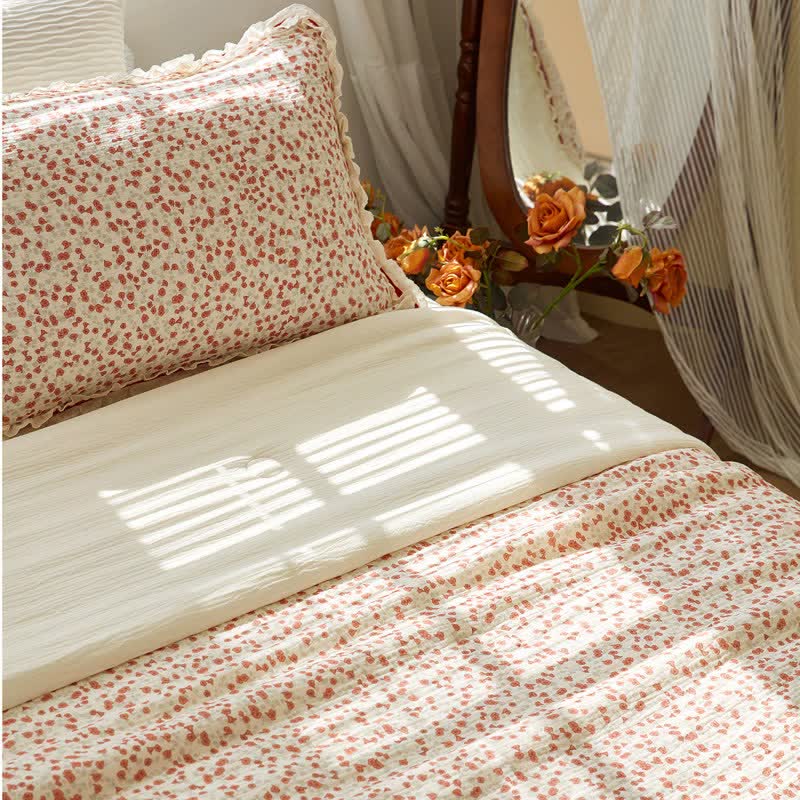 Ownkoti Red Floral Ruffled Cotton Gauze Quilt - image 8
