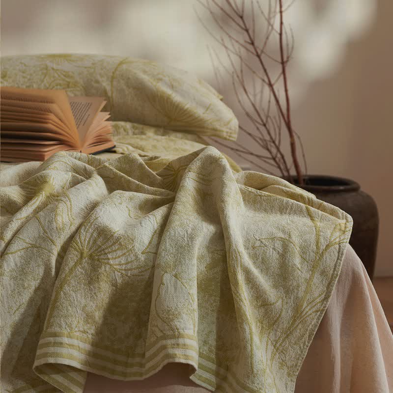 Ownkoti Artistic Vintage Leaf Cotton Gauze Quilt - image 4