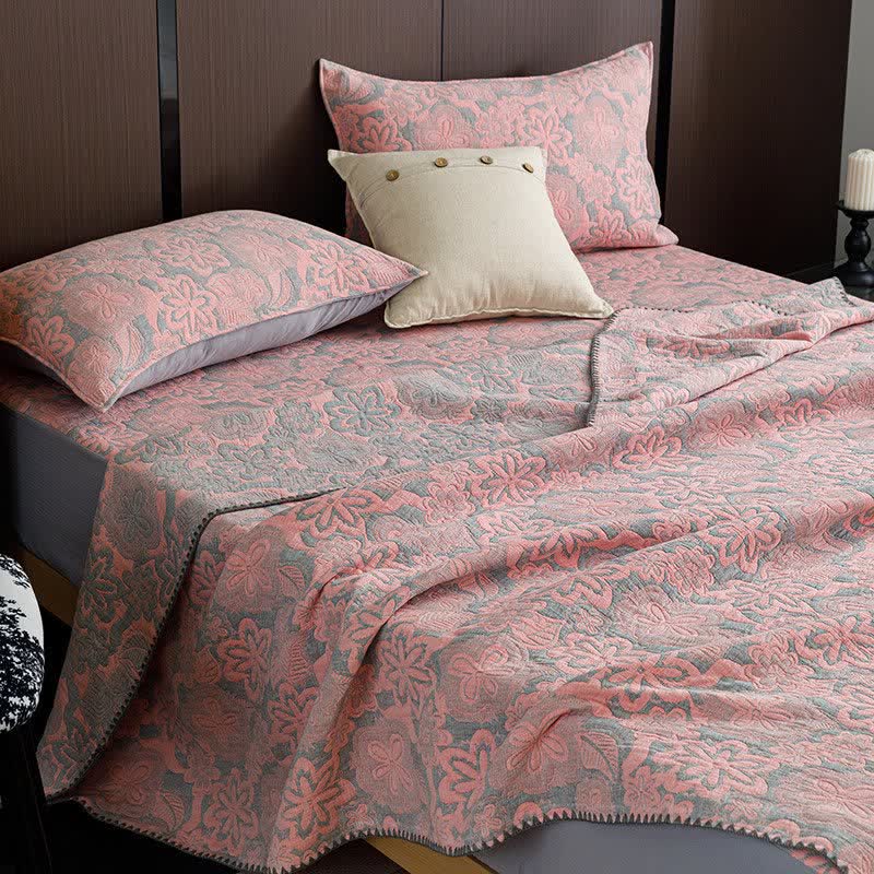 Ownkoti Farmhouse Floral Three-Layer Cotton Gauze Quilt - Red - King - image 4