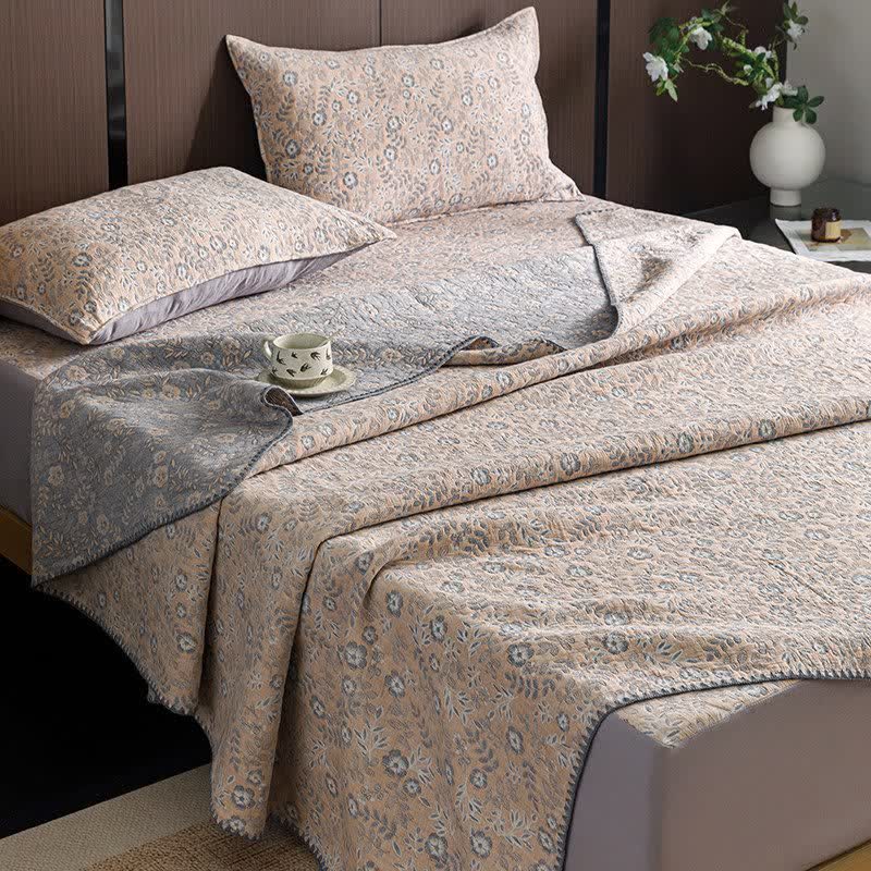 Ownkoti Soft Ditsy Floral 3-Layer Cotton Gauze Quilt - image 0