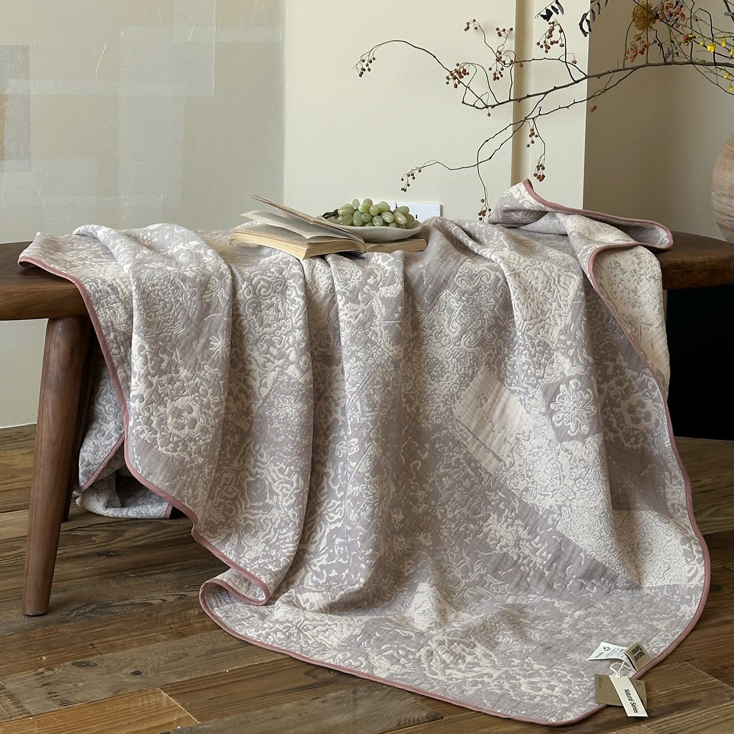 Ownkoti Reversible Jacquard Vintage Floral Quilt - image 2
