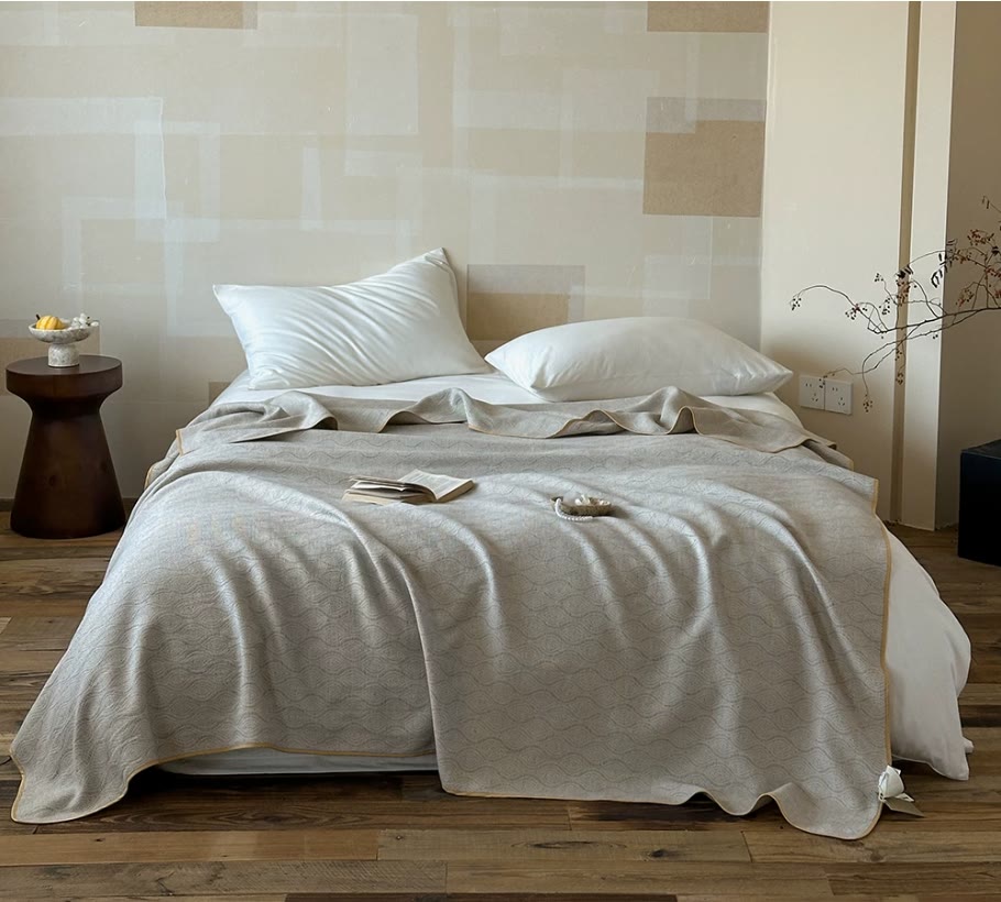 Ownkoti Geometric Floral 4-Layer Yarn-Dyed Gauze Quilt  - Queen - image 0