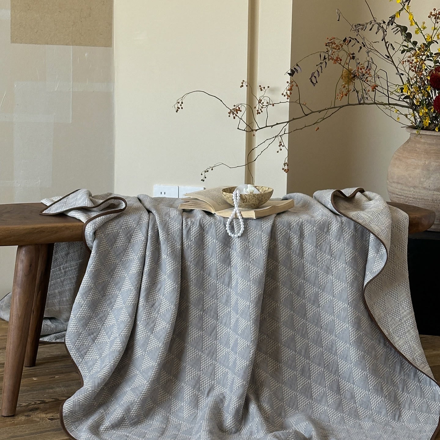 Ownkoti Neutral Minimalist Geometric Diamond Cotton Quilt - image 2