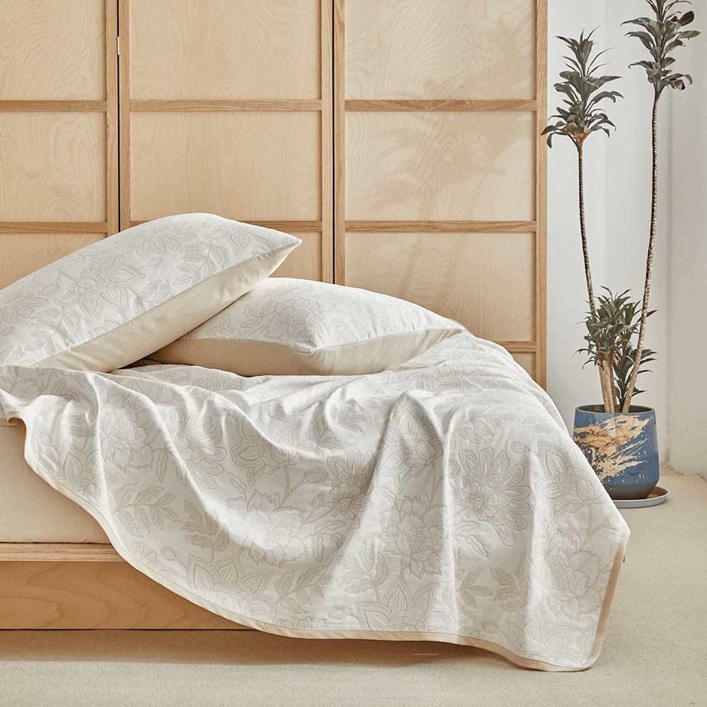 Ownkoti Elegant Cotton Peony Jacquard Bedding Set - image 1