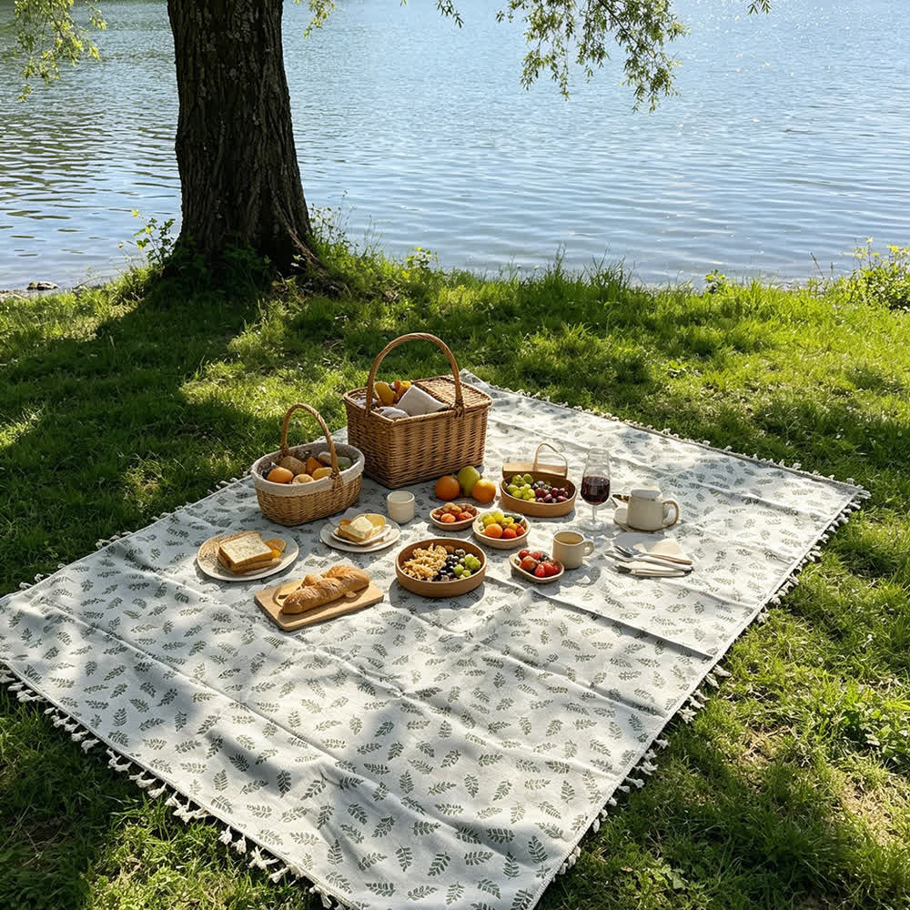 Ownkoti Minimalist Leaf Picnic Blanket Tablecloth - image 2