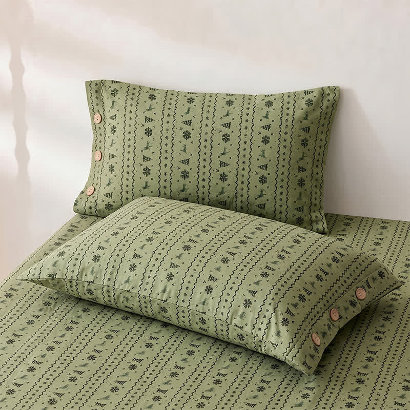 Ownkoti Festive Reindeer & Tree Cotton Gauze Bedspread - 2PCS Pillowcases - 19" × 29" - image 2