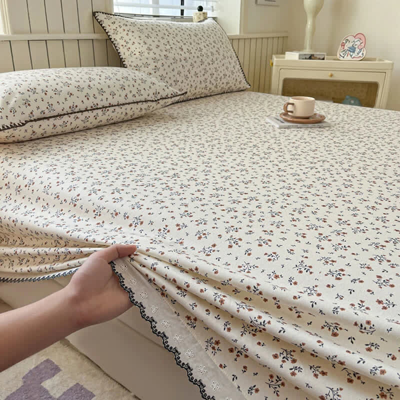 Ownkoti Vintage Floral Cotton Bedspread with Scalloped Trim - image 4