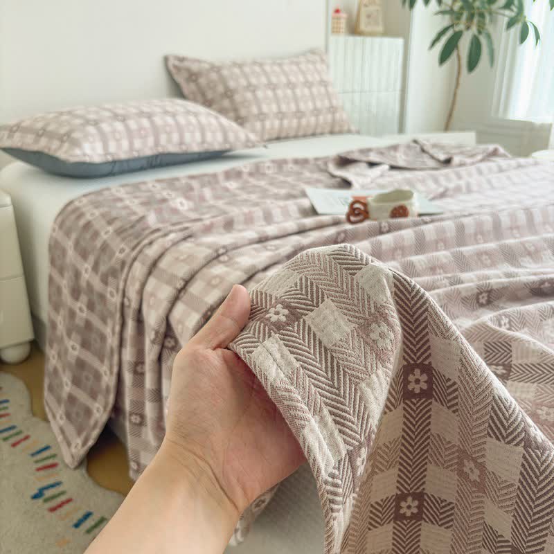 Ownkoti Flower & Plaid Jacquard Cotton Quilt - image 4