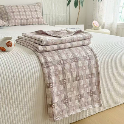 Ownkoti Flower & Plaid Jacquard Cotton Quilt - image 3