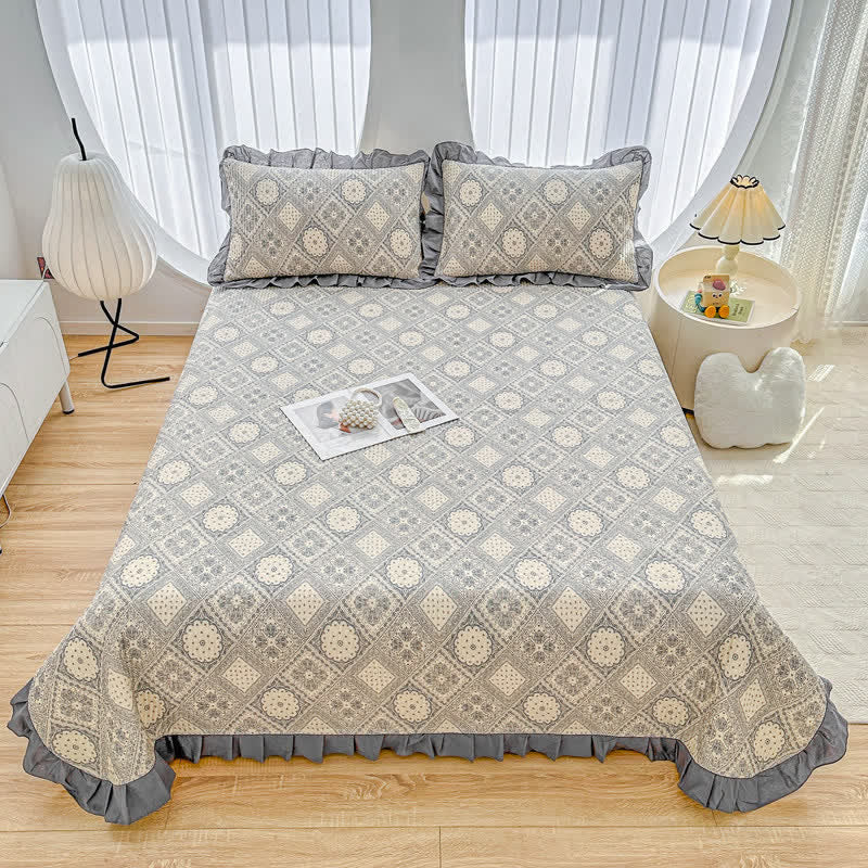 Ownkoti Ruffled Vintage Geometric Twill Cotton Coverlet - image 1
