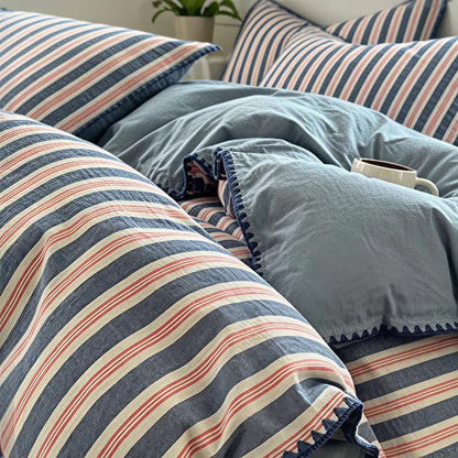 Ownkoti Vintage Striped Scalloped Trim Bedding Set - image 1