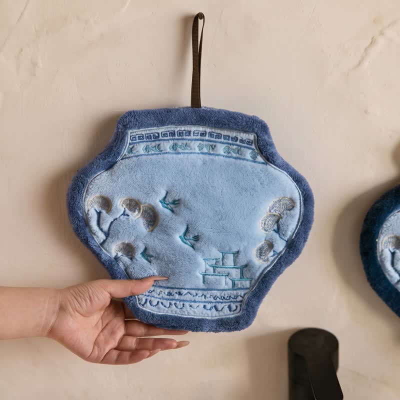 Ownkoti Blue Willow Coral Fleece Hand Towels - image 3