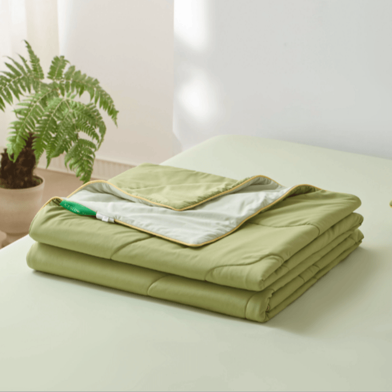 Ownkoti Double-Sided Cooling Lightweight Summer Comforter - image 3