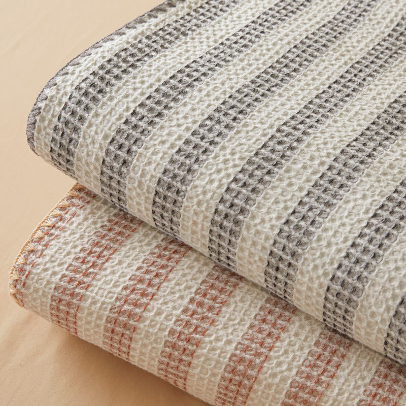 Ownkoti Textured Plaid Woven Bedspread with Scalloped Edge - image 11