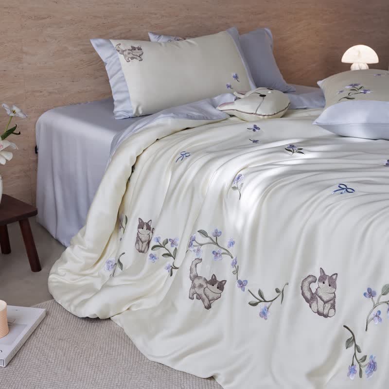 Ownkoti Cat Trail Floral Lyocell Bedding Set - image 1