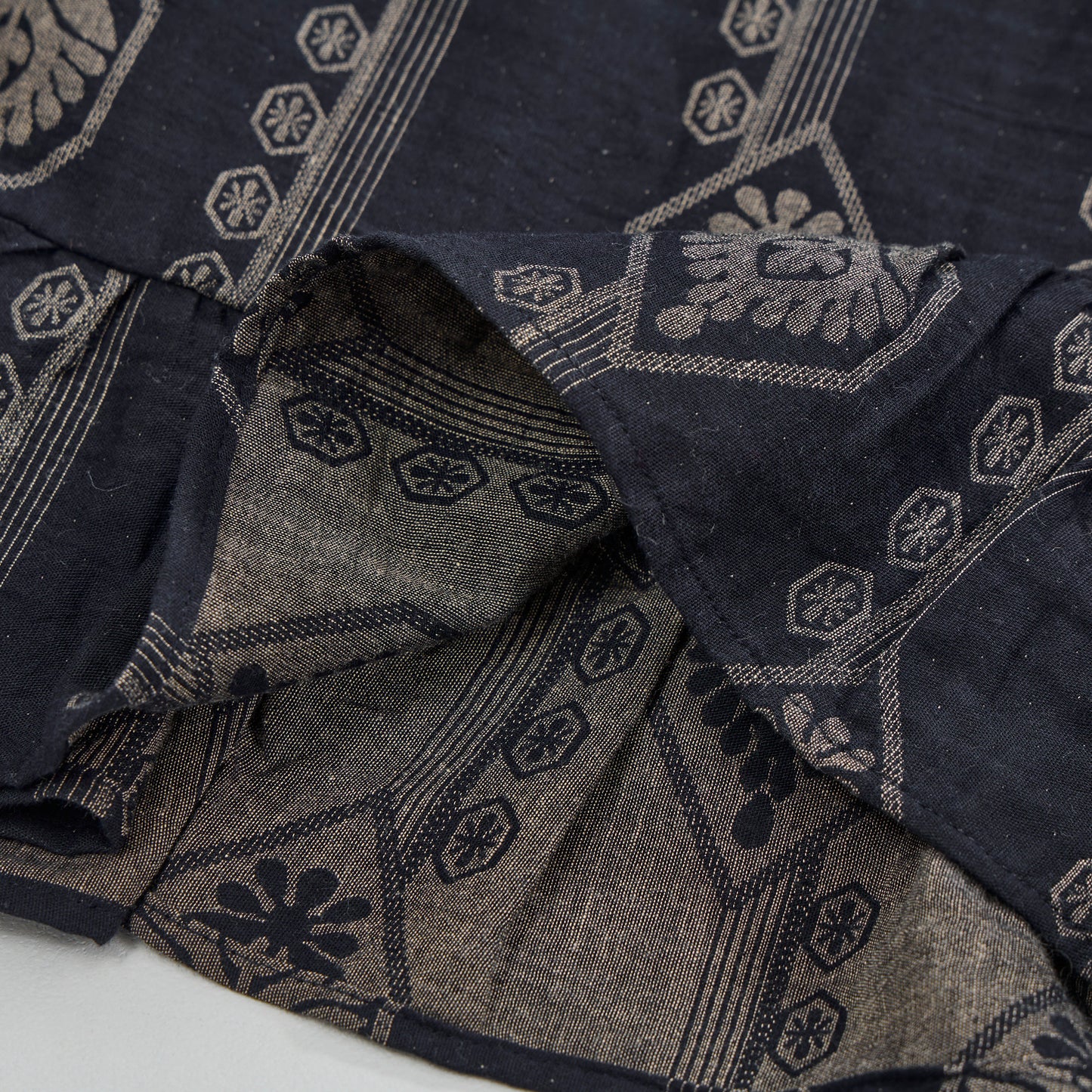 Ownkoti Vintage Navy Blue Geometric Cotton Nightdress - image 5