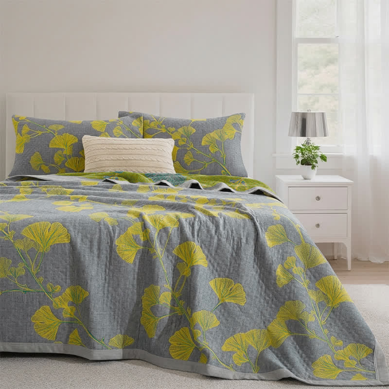 Ownkoti Retro Garden Flower Cotton Reversible Quilt - Light gray - Quilt with 2pcs Pillowcases - King - image 0
