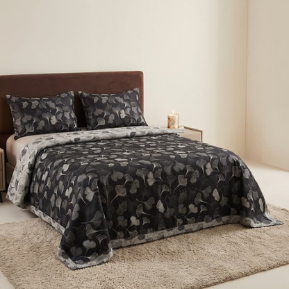 Ownkoti Vintage Black Ginkgo Leaf Reversible Cotton Bedding Set - image 1