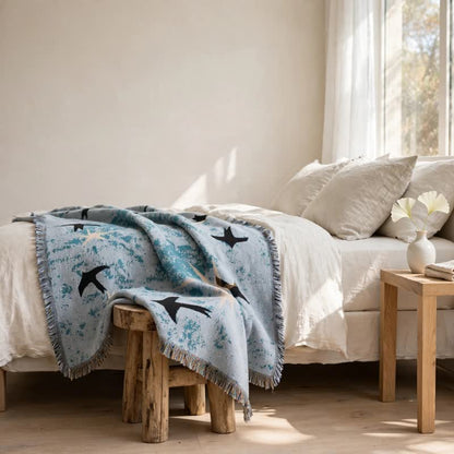 Ownkoti Artistic Sky Swallow Star Throw Blanket - image 3