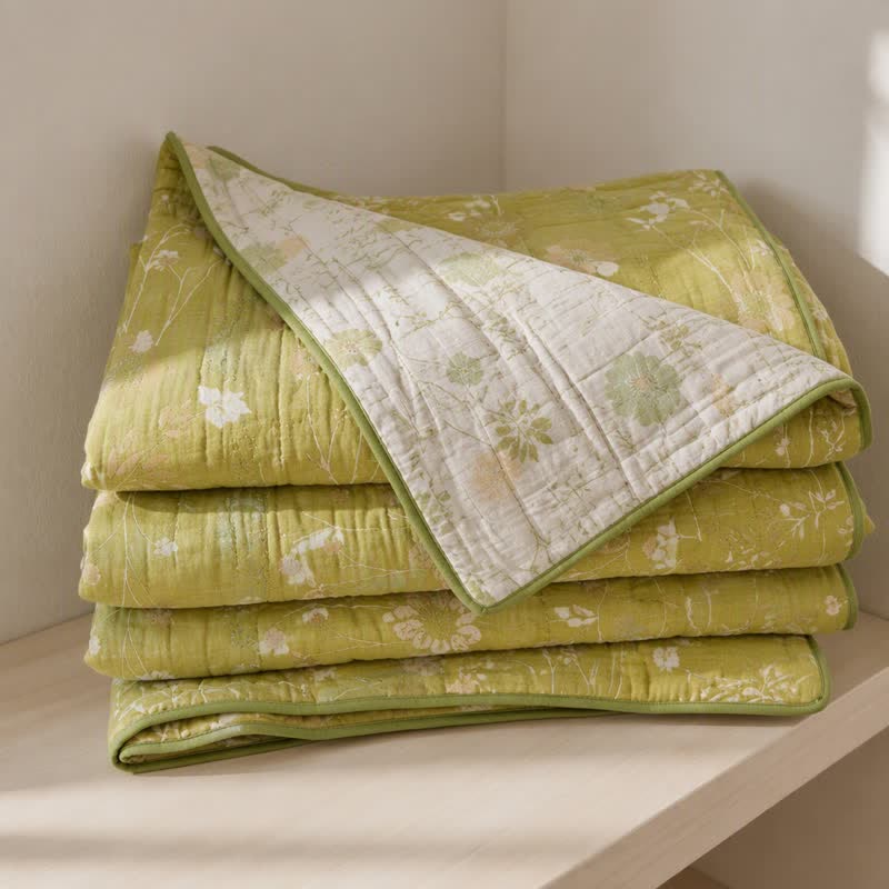 Ownkoti Soft Green Floral Reversible Cotton Quilt - Green - King - image 0