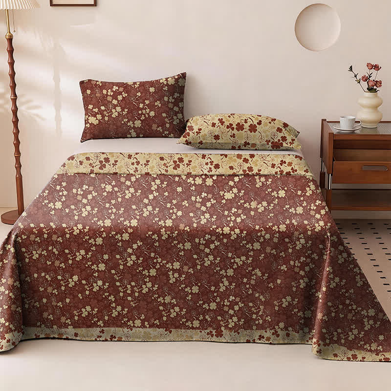 Ownkoti Red Lucky Clover Cotton Gauze Bedspread - Bedspread with 2pc pillowcases - King - image 0