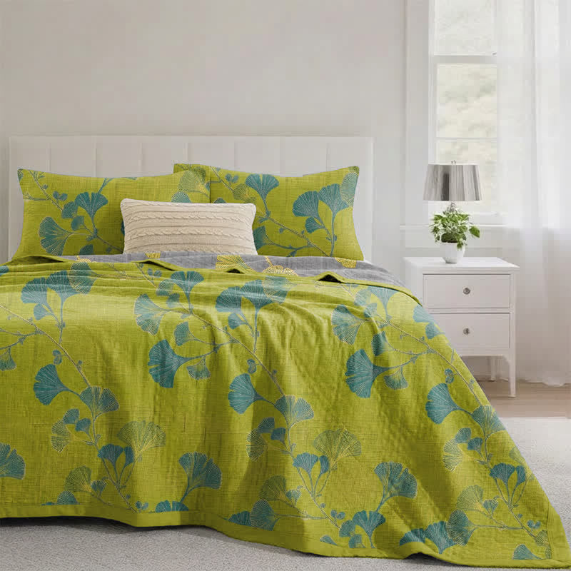 Ownkoti Retro Garden Flower Cotton Reversible Quilt - Green - Quilt with 2pcs Pillowcases - King - image 0