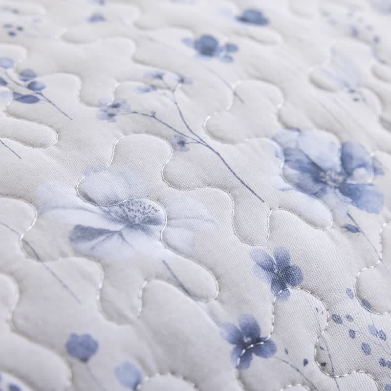 Ownkoti Blue Watercolor Flower Cotton Quilt Set - image 8