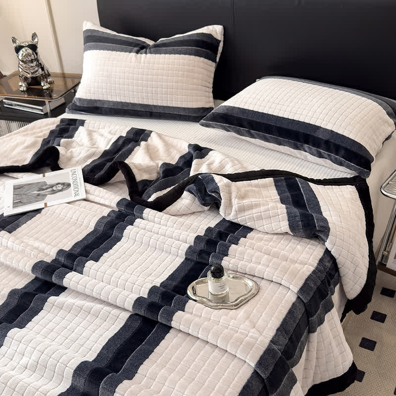 Ownkoti Geometric Grid Stripe Soft Throw Blanket - image 2