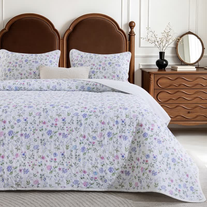 Ownkoti Watercolor Wildflower Cotton Quilt Set - image 1