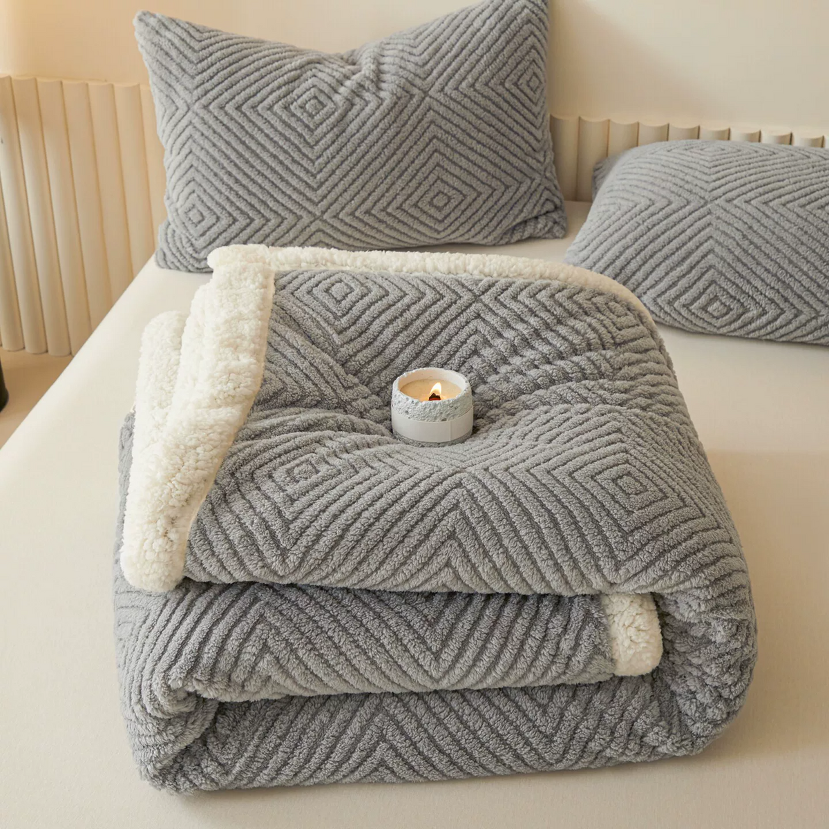 Ownkoti Diamond-Weave Sherpa Throw Blanket - image 14
