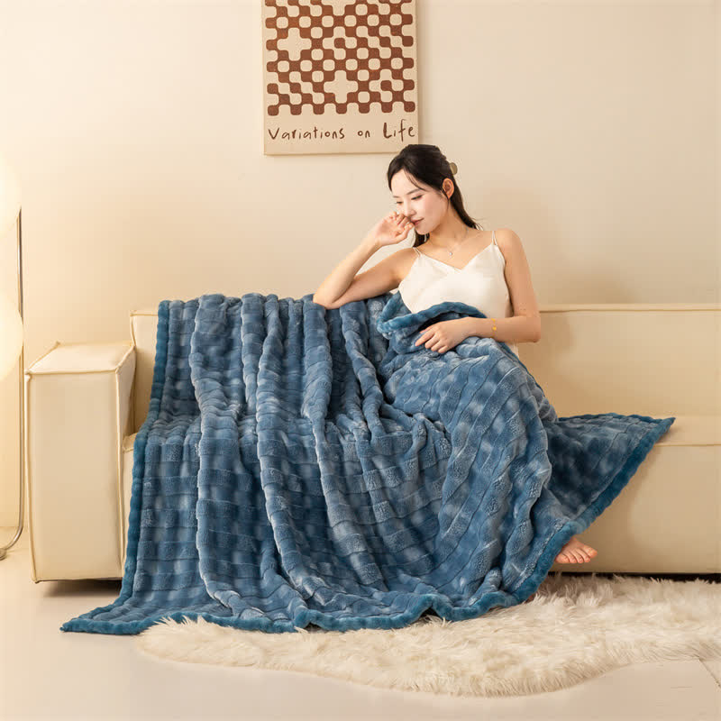 Ownkoti Grid Embossed Thickened Thermal Blanket - image 4
