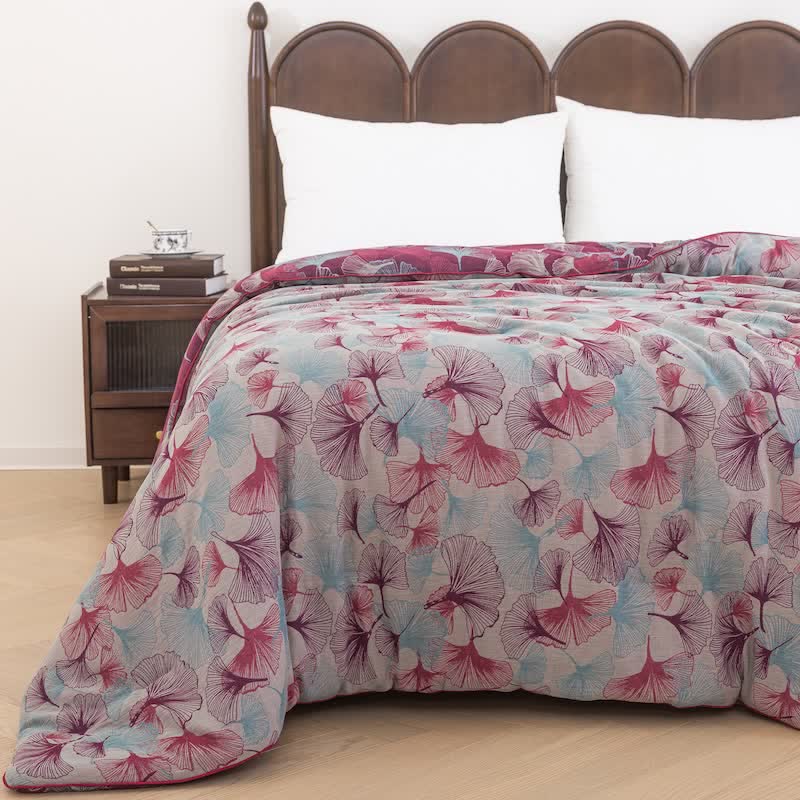 Ownkoti Watercolor Ginkgo Leaf Cotton Gauze Quilt - Beige - Spring & Autumn Quilt - King - image 6