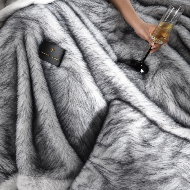 Ownkoti Luxury Faux Fur Throw Blanket - image 4