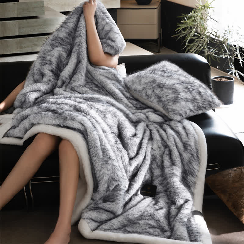 Ownkoti Luxury Faux Fur Throw Blanket - image 2