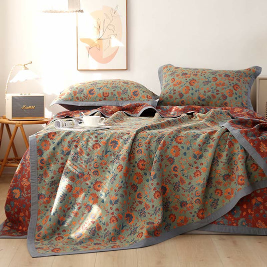 Ownkoti Retro Flower Pure Cotton Reversible Quilt - Quilt with 2pcs Pillowcases - Green & Red - King - image 0