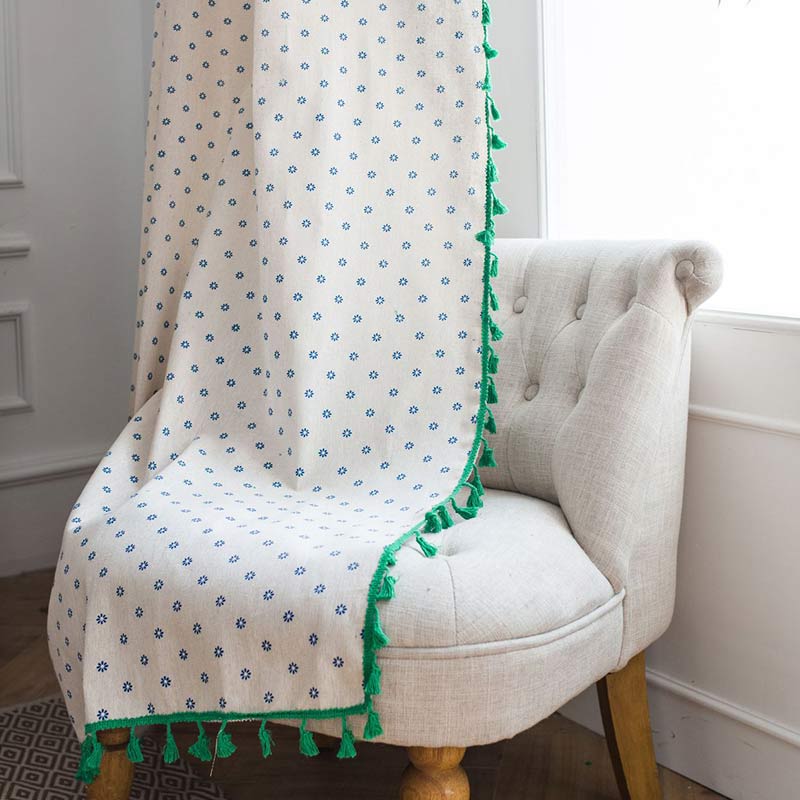 Blue Daisy Green Brim Cotton Curtain - image 1