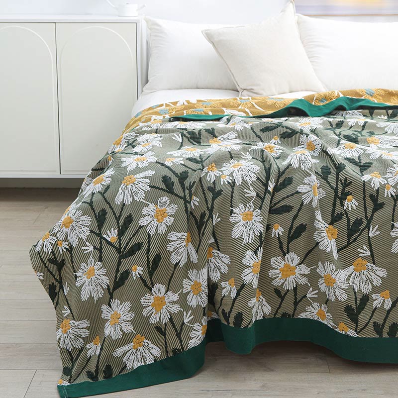 Ownkoti Daisy Print Cotton Soft Reversible Quilt - image 4