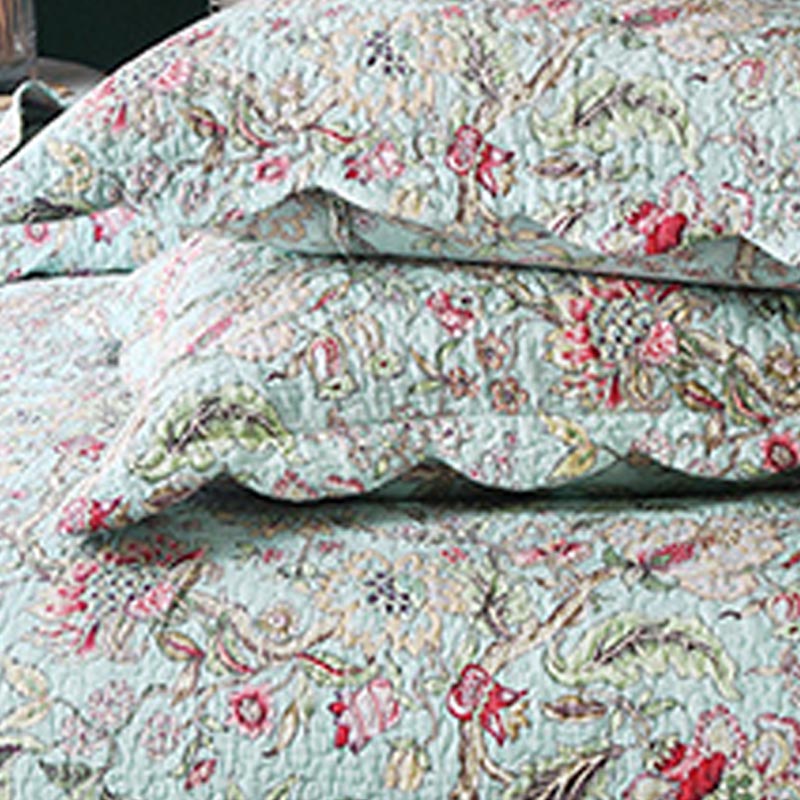 Ownkoti Vintage Flower Quilt with Pillow Shams - image 5