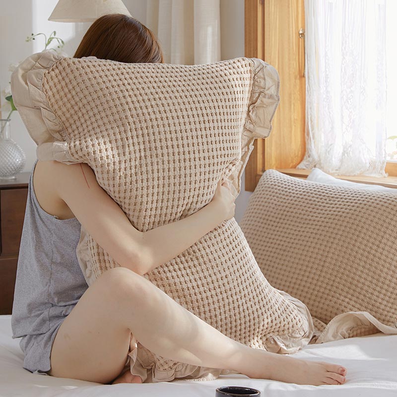 Ownkoti Waffle Weave Cotton Pillowcases with Ruffle (2PCS) - image 9